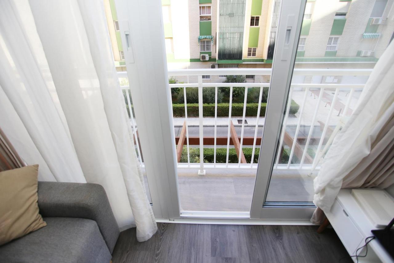 Apartamento En Calle Mendoza - Zona Huelin & 300 Mts De La Playa Apartment Malaga Exterior photo